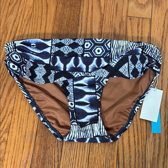 Bleu Rod Beattie Island Time Sarong Hipster Bottoms Navy Size 4 NWT - Picture 3 of 7